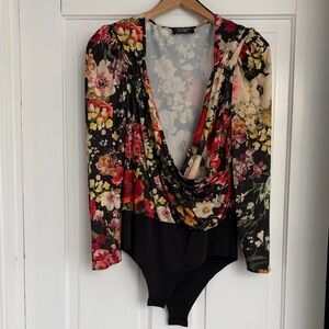 Zara Black Floral Draped Cross-Neck Bodysuit - Multicolor Size Medium